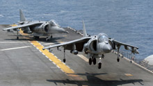 Палубный истребитель-бомбардировщик Sea Harrier