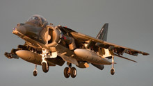 Палубный истребитель-бомбардировщик Sea Harrier